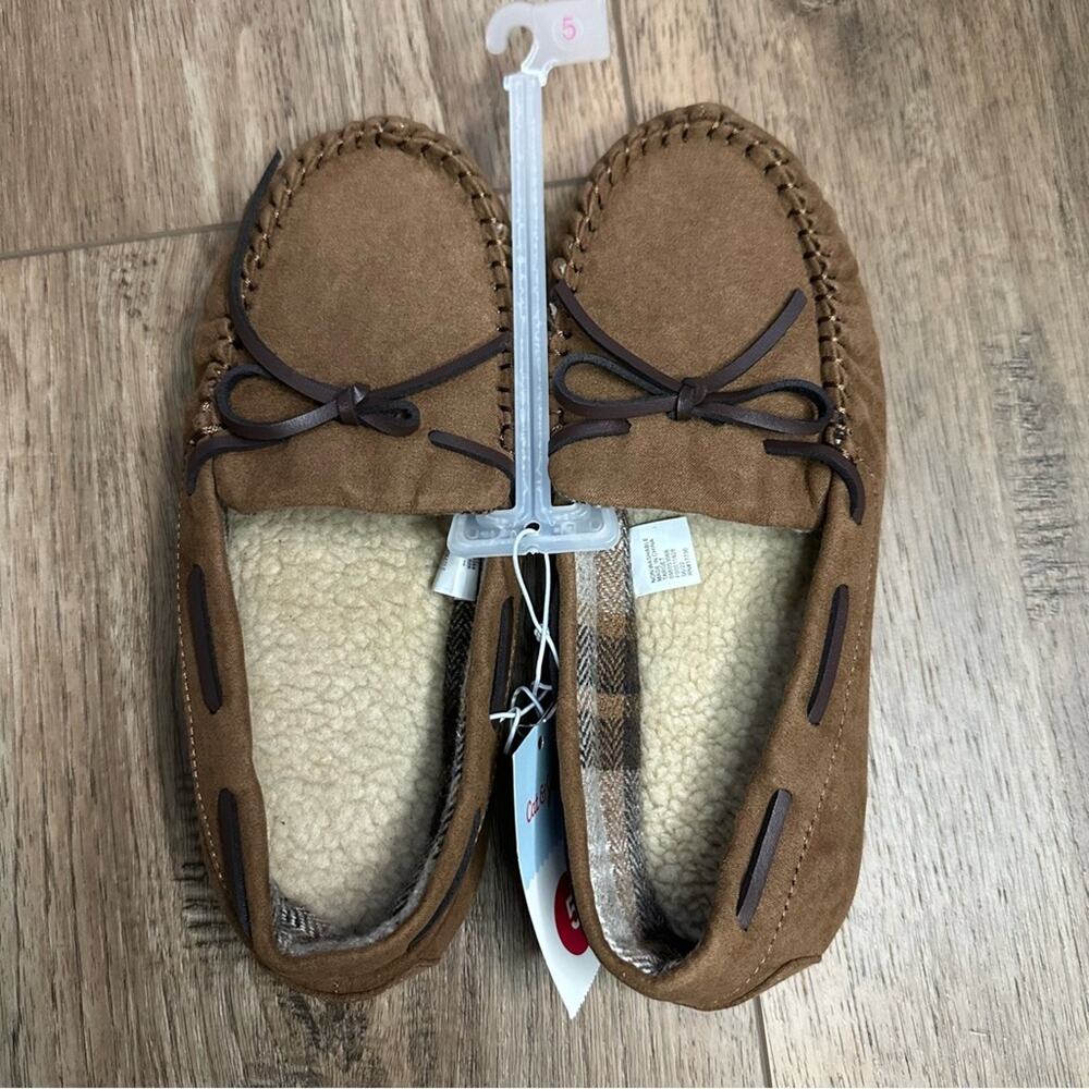 NWT!! Cat & Jack Boy's Faux Suede Brown Moccasin Style Slippers, Lined, Size 5